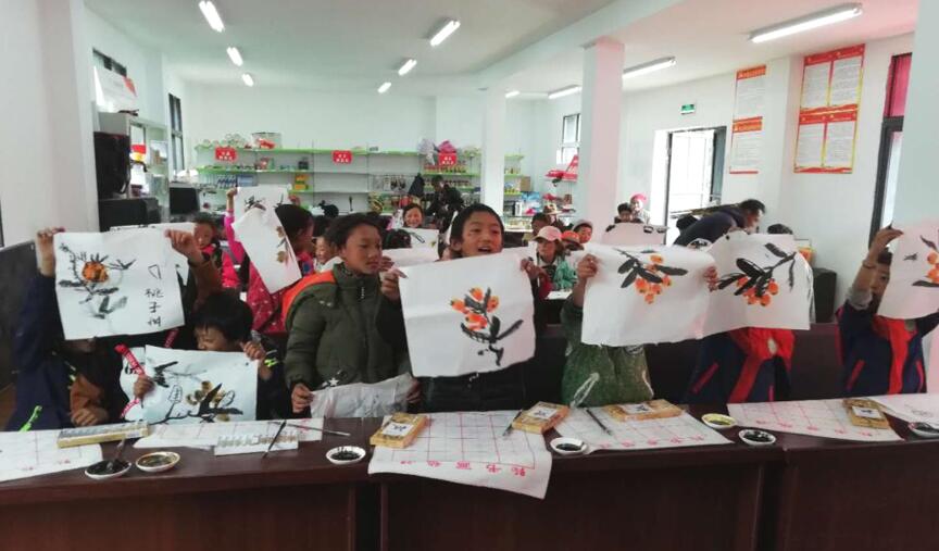 脱贫攻坚 6008集团官方网站创新公司捐建麻格同村“儿童天地”正式开园