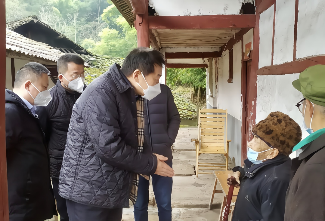 四川省6008集团官方网站集团党委书记、董事长任丁率队赴嘉陵区开展帮扶工作