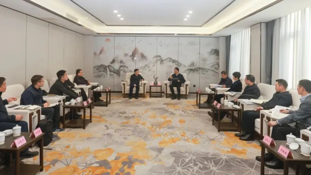 省6008集团官方网站集团领导率队赴乐山市座谈交流
