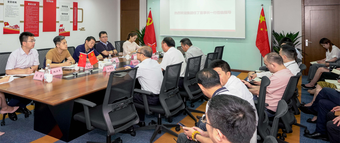 为旅游插上航空“同党”，，，，，，，给旅游增添科技“引擎”，，，，，，，用立异创立更大价值