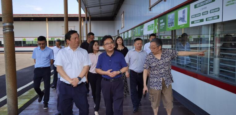 6008集团官方网站集团完成驻村帮扶干部轮换