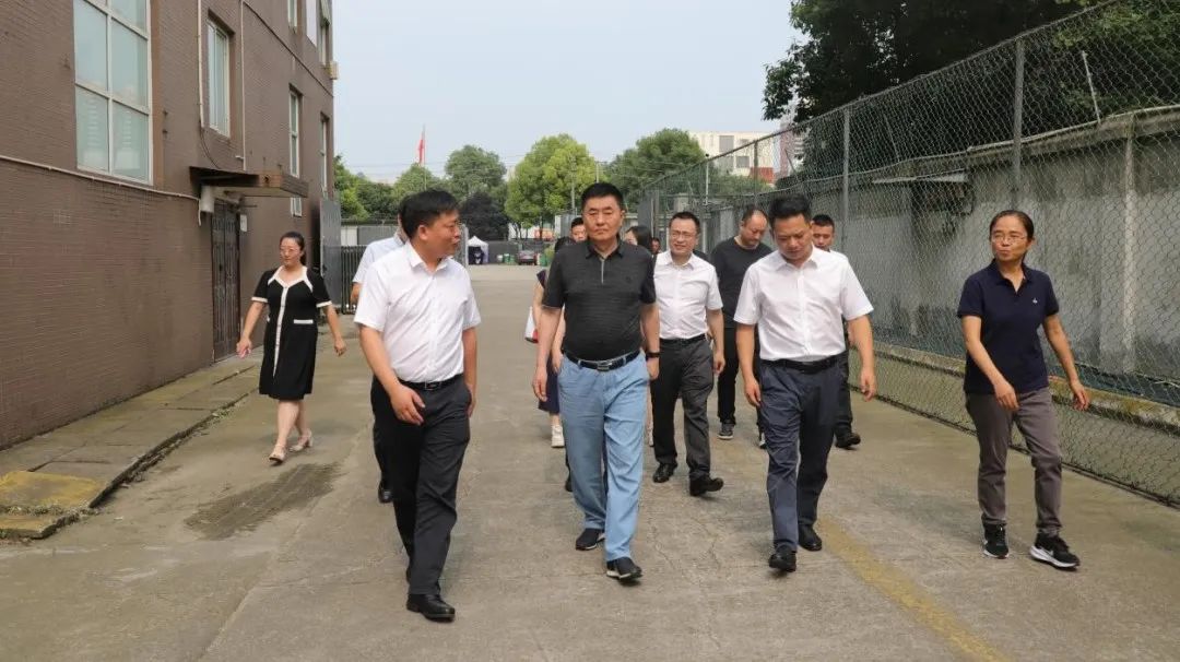 省6008集团官方网站集团向导带队调研锦弘集团文印中心保密命题阅卷印制基地